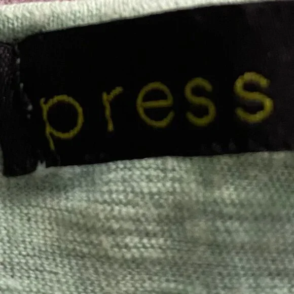 Women's Aqua Blue sleeveless blouse with Vertical Fabric Detailing Size Large - Picture 6 of 6